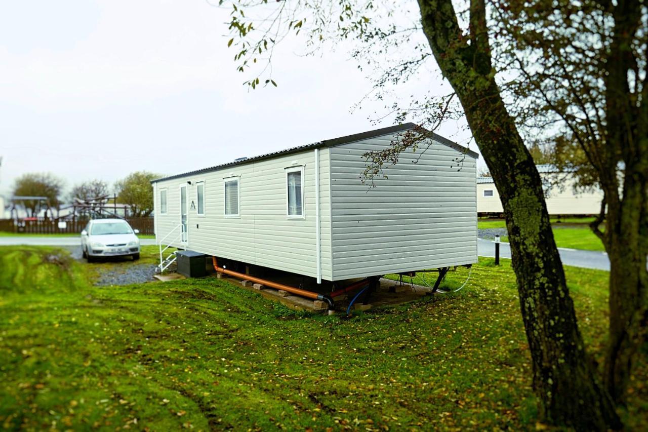 Plot 188D Lakeside Cabin, Wyldecrest, 米勒姆 外观 照片